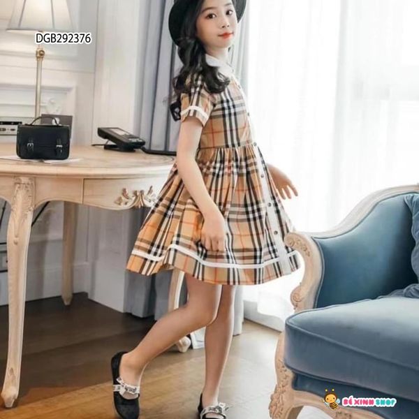 Đầm Buberry chạy viền dễ thương cho bé gái DGB292376