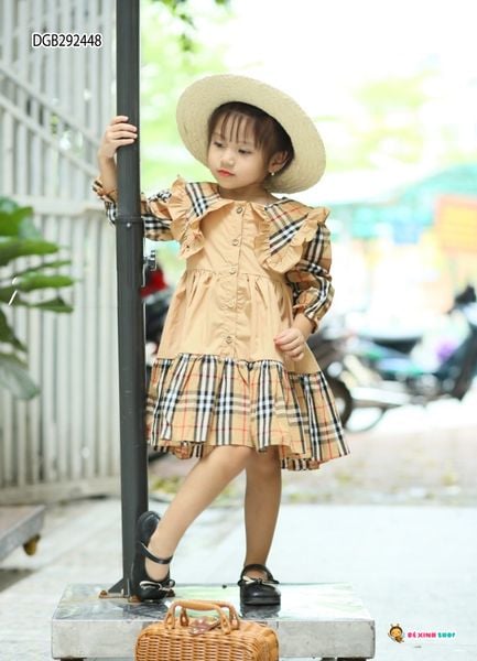 Đầm dài tay dễ thương cho bé gái DGB292448