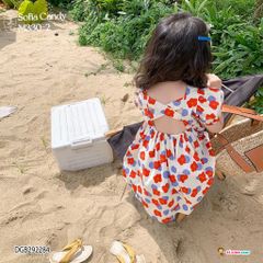 Đầm hoa tiểu thư hở lưng dễ thương cho bé gái DGB292284