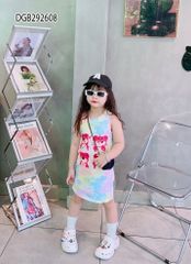 Đầm sát nách in gấu dâu dễ thương cho bé gái DGB292607