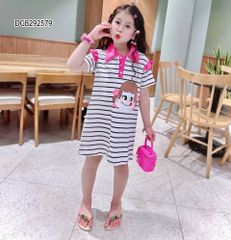 Đầm cổ trụ in hoạt hình dễ thương cho bé gái DGB292578