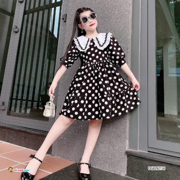 Đầm bi cổ sen dễ thương cho bé gái DGB292154