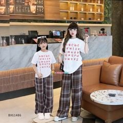 Set áo in chữ quần suông caro dễ thương cho Mẹ & Bé Gái BXG1486
