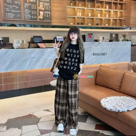 Set áo in chữ quần suông caro dễ thương cho Mẹ & Bé Gái BXG1486