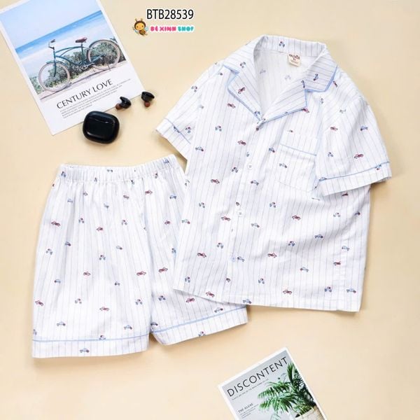 Set pijama B2 đùi hoạ tiết dễ thương cho bé trai BTB28539