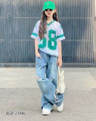 Quần jeans ống rộng wash rách dễ thương cho bé gái BGB123946