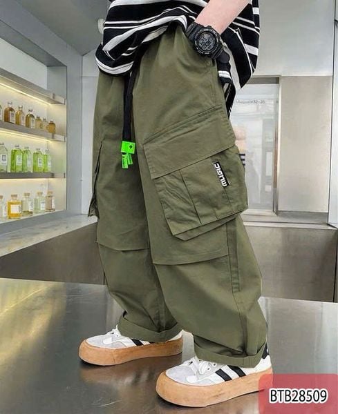 Quần kaki ống rộng túi hộp dễ thương cho bé trai BTB28507