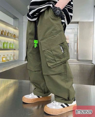 Quần kaki ống rộng túi hộp dễ thương cho bé trai BTB28507