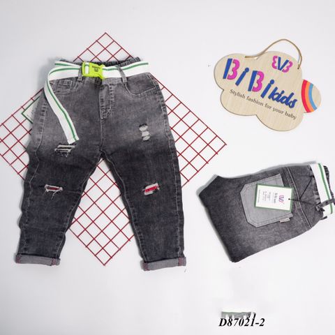 Quần jeans dài kèm phụ kiện nịch dễ thương cho bé trai QTB196948