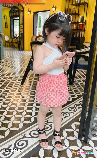 Set áo chéo dây chân váy Gucc dễ thương cho bé gái BGB122715