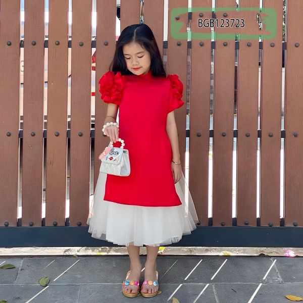 Áo dài cách tân kèm chân váy dễ  thương cho bé gái ngày Lễ Tết BGB123723