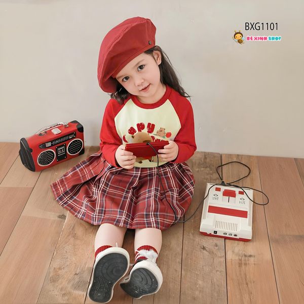 Set áo dài tay CAPYBARA chân váy caro kèm chip dễ thương cho bé gái BXG1101
