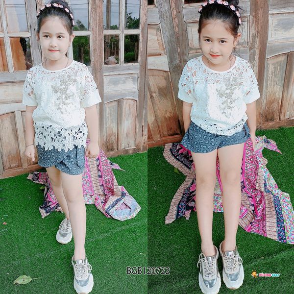 Set áo ren kết hoa quần sort váy dễ thương cho bé gái BGB120722
