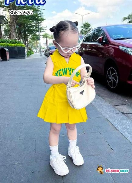 Set áo váy cổ trụ NewYork dễ thương cho bé gái BGB122789