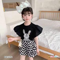 Set áo in thỏ quần bí caro dễ thương cho bé gái BGB122781