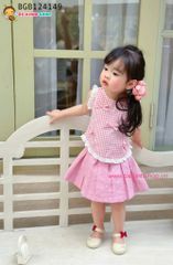 Set chân váy xếp ly phối áo caro đính nơ dễ thương cho bé gái BGB124149