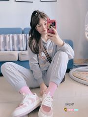 Bộ thu đông nỉ chân cua áo croptop dài tay quần dài bo ống dễ thương cho bé gái BXG700