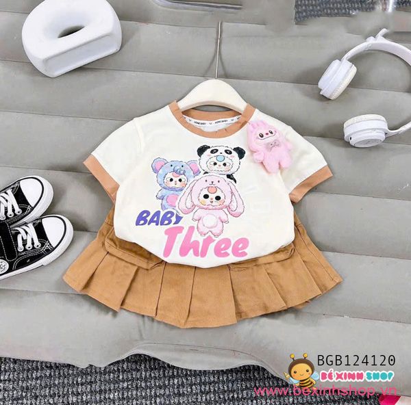 Set áo thun Baby three phối chân váy xếp ly (KÈM GẤU BÔNG) dễ thương cho bé gái BGB124118