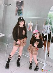 Set áo dài tay phối túi quần sort Gucc dễ thương cho bé gái BGB122974