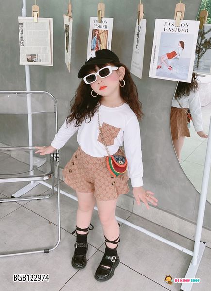 Set áo dài tay phối túi quần sort Gucc dễ thương cho bé gái BGB122974