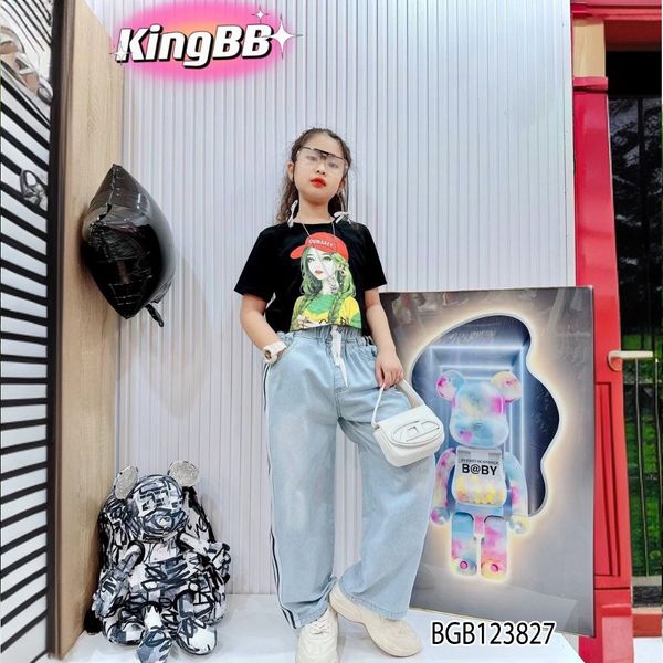 Set áo  cô gái quần jeans chạy sọc dễ thương cho bé gái BGB123826