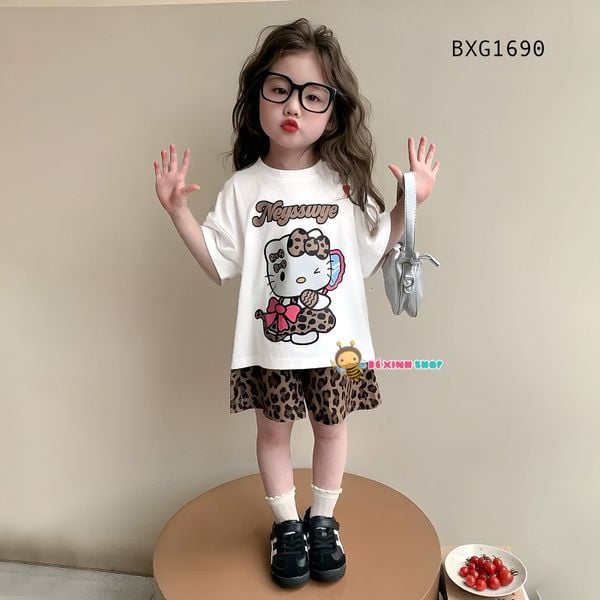 Set áo thun Hello Kitty Quần da beo dễ thương cho bé gái BXG1689