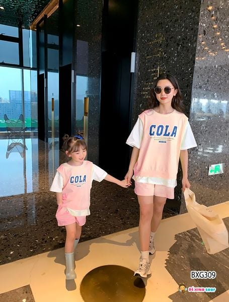 Set áo lệch tà COLA quần sort dễ thương cho bé gái BXG307