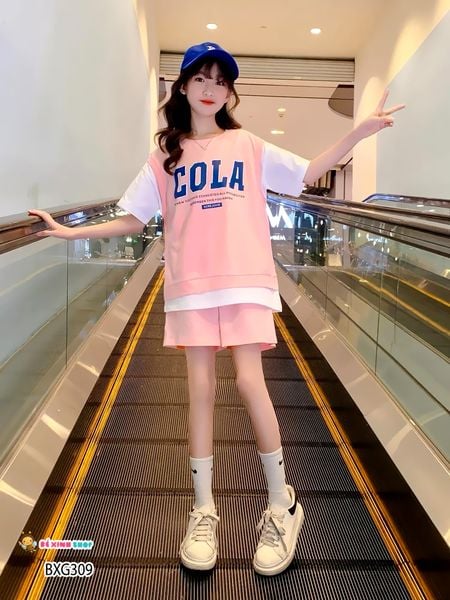 Set áo lệch tà COLA quần sort dễ thương cho bé gái BXG307