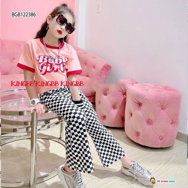 Bộ quần loe baby girl caro áo in chữ dễ thương cho bé gái BGB122386