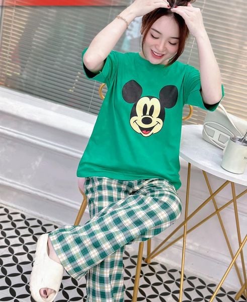 Bộ thun Mickey quần vải caro dễ thương cho bé gái BGB123365