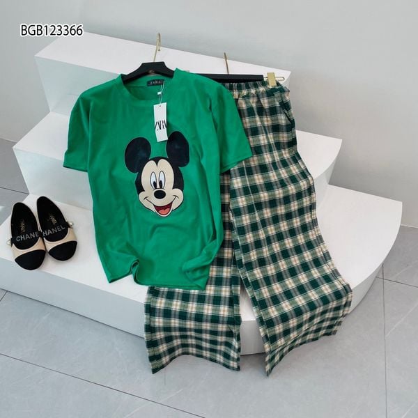 Bộ thun Mickey quần vải caro dễ thương cho bé gái BGB123365