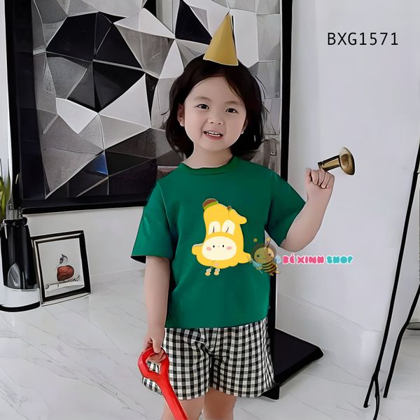 Set áo thun in hình quần caro dễ thương cho bé gái BXG1571