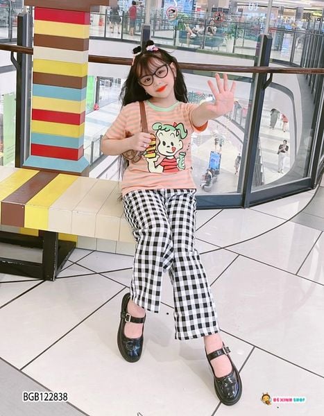 Set áo in bé gái quần caro ống rộng dễ thương cho bé gái BGB122838