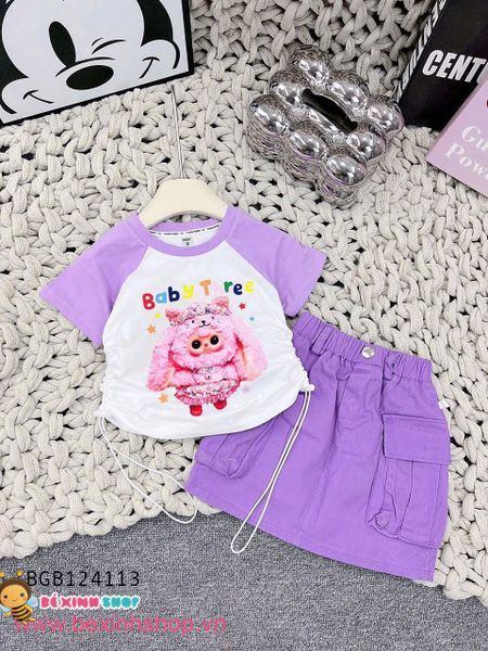 Set áo thun rút dây phối chân váy túi hộp kaki in Baby Three dễ thương cho bé gái BGB124111