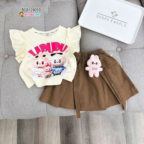 Set áo in Labubu tay cánh tiên phối chân váy kaki (KÈM GẤU BÔNG) dễ thương cho bé gái BGB124058