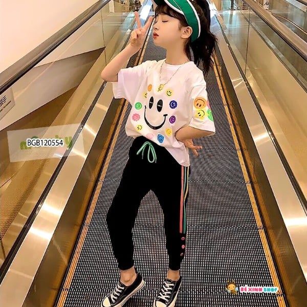 Set thể thao mặt cười dễ thương cho bé gái BGB120552