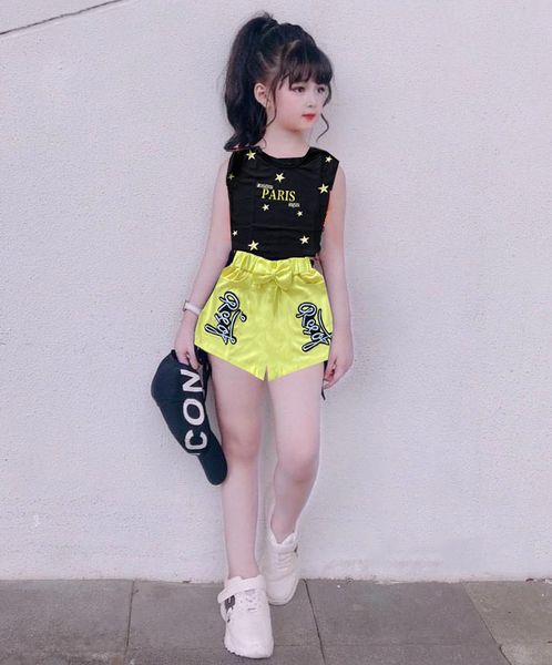Set áo thun ngôi sao quần sort dễ thương cho bé gái BGB122731