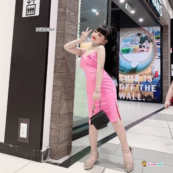 Đầm body lụa 2 dây dễ thương cho bé gái DGB291934