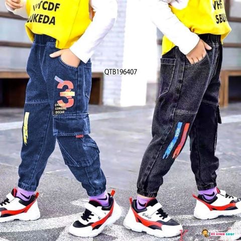 [XẢ KHO] Quần jeans jogger in số 3 dễ thương cho bé trai từ QTB196407