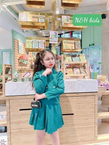 Set áo vest TAY DÀI chân váy xếp ly dễ thương cho bé gái BGB122996