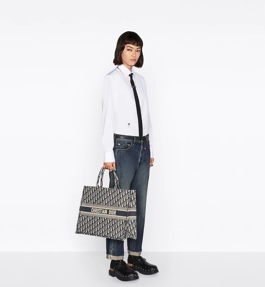 DIOR BOOK TOTE La Deluxe #26 DIOR BOOK TOTE La Deluxe
