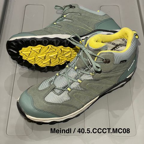 Giày leo núi cổ cao chống thấm MEINDL