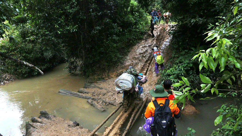 nhung nguy hiem khi di trekking leo nui mua mua 02
