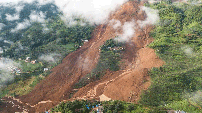 nhung nguy hiem khi di trekking leo nui mua mua sat lo