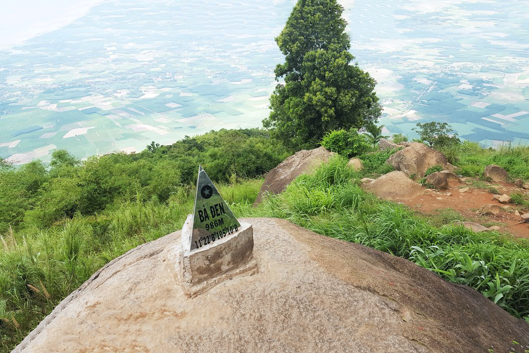 nui ba den cung duong trekking cho nguoi moi bat dau