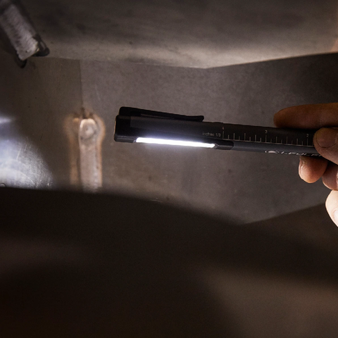 Đèn Pin Ledlenser IW2R Laser