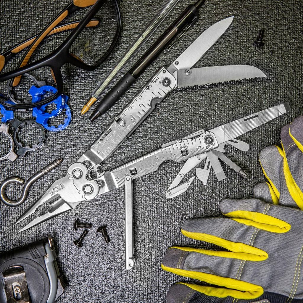 Kềm xếp đa năng SOG MULTITOOL POWERASSIST SATIN S66N-CP