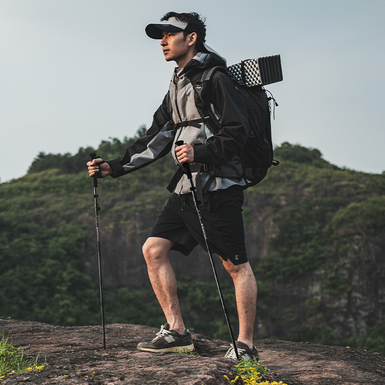 Gậy chạy trail leo núi Carbon Blackdog CBD2450DS011