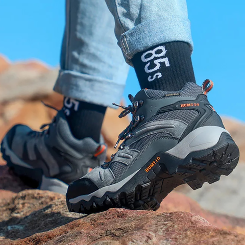 Humtto 210361A giày leo núi chống thấm cổ lửng nam
