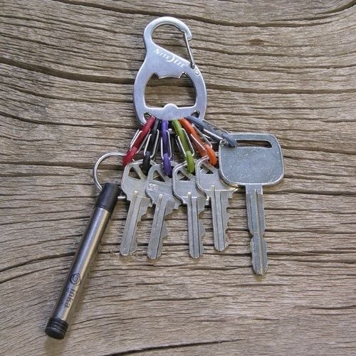 MÓC Khóa Khui bia KeyRack plus NITE IZE